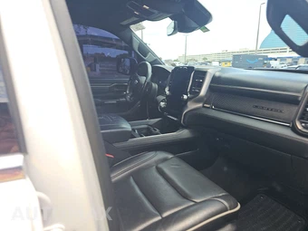 2021 Ram 1500 Limited Crew Cab Short Bed - miniatura 8