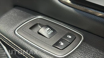 2021 Ram 1500 Sport Crew Cab Medium Bed - miniatura 10