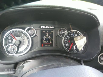 2021 Ram 2500 Big Horn Crew Cab Medium Bed – miniatura 19
