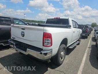 2021 Ram 2500 Big Horn Crew Cab Medium Bed - miniatura 4