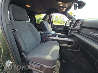 2021 Ram 2500 Big Horn Crew Cab Medium Bed - miniatura 18