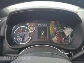 2021 Ram 2500 Big Horn Crew Cab Medium Bed - miniatura 9