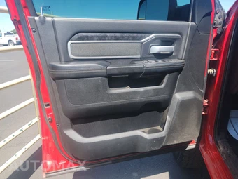 2021 Ram 2500 Big Horn Crew Cab Medium Bed - miniatura 9