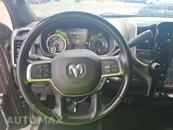 2021 Ram 2500 Laramie Crew Cab Medium Bed - miniatura 10