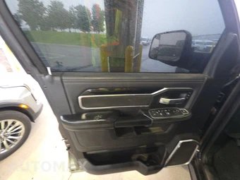 2021 Ram 2500 Laramie Crew Cab Medium Bed - miniatura 9