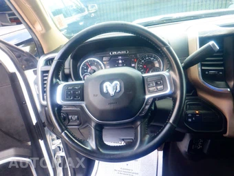 2021 Ram 2500 Laramie Crew Cab Medium Bed - miniatura 23