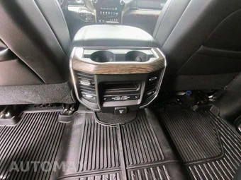 2021 Ram 2500 Laramie Crew Cab Medium Bed - miniatura 13