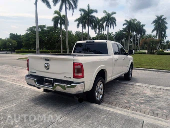 2021 Ram 2500 Laramie Crew Cab Medium Bed - miniatura 21