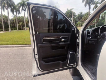 2021 Ram 2500 Laramie Crew Cab Medium Bed - miniatura 22