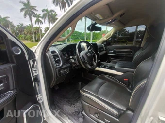 2021 Ram 2500 Laramie Crew Cab Medium Bed - miniatura 24