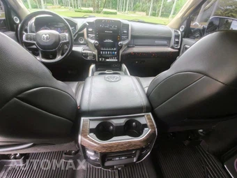 2021 Ram 2500 Laramie Crew Cab Medium Bed - miniatura 28