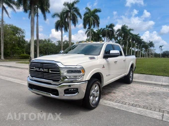 2021 Ram 2500 Laramie Crew Cab Medium Bed - miniatura 3