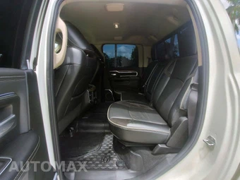 2021 Ram 2500 Laramie Crew Cab Medium Bed - miniatura 30