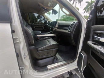 2021 Ram 2500 Laramie Crew Cab Medium Bed - miniatura 37