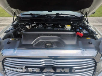 2021 Ram 2500 Laramie Crew Cab Medium Bed - miniatura 41
