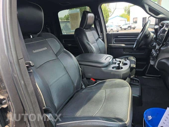 2021 Ram 2500 Laramie Extended Crew Cab Medium Bed - miniatura 15