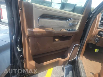2021 Ram 2500 Laramie Extended Crew Cab Medium Bed - miniatura 9