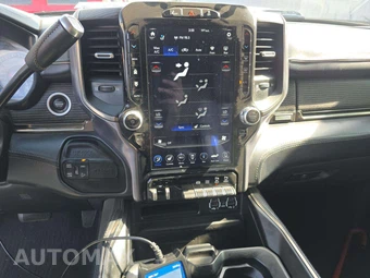 2021 Ram 2500 Limited Crew Cab Medium Bed - miniatura 10