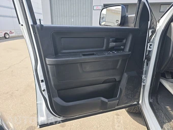 2021 Ram 2500 Tradesman Crew Cab Medium Bed - miniatura 9