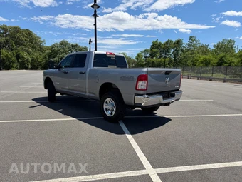 2021 Ram 2500 Tradesman Crew Cab Medium Bed - miniatura 2