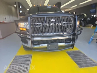 2021 Ram 2500 Tradesman Crew Cab Medium Bed - miniatura 2