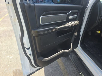 2021 Ram 3500 Big Horn Crew Cab Long Bed DRW - miniatura 9