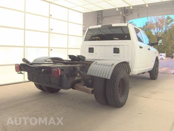 2021 Ram 3500 Cab Chassis Tradesman Crew Cab DRW - miniatura 4