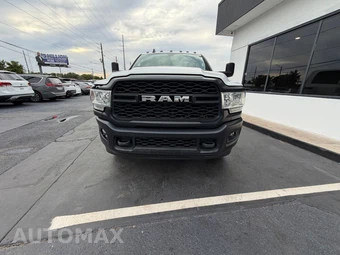 2021 Ram 3500 Cab Chassis Tradesman Crew Cab DRW - miniatura 16