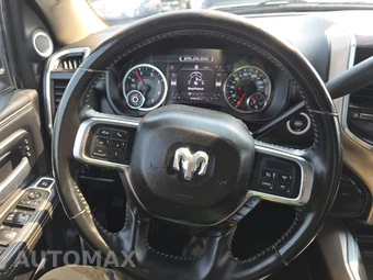 2021 Ram 3500 Laramie Crew Cab Long Bed - miniatura 10