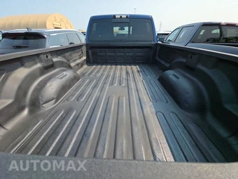 2021 Ram 3500 Laramie Crew Cab Long Bed - miniatura 16