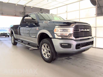 2021 Ram 3500 Laramie Crew Cab Long Bed - miniatura 3