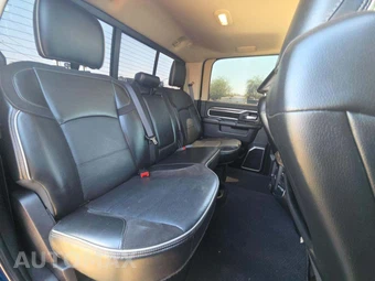2021 Ram 3500 Laramie Crew Cab Long Bed DRW - miniatura 16
