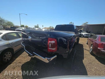 2021 Ram 3500 Laramie Crew Cab Long Bed DRW - miniatura 3
