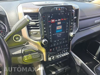 2021 Ram 3500 Laramie Crew Cab Medium Bed - miniatura 11