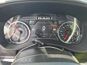 2021 Ram 3500 Laramie Crew Cab Medium Bed - miniatura 12