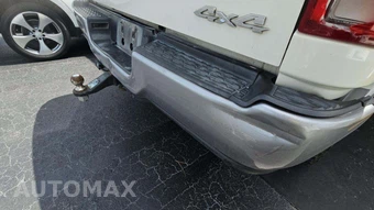 2021 Ram 3500 Laramie Crew Cab Medium Bed - miniatura 19