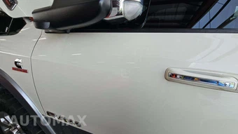 2021 Ram 3500 Laramie Crew Cab Medium Bed - miniatura 23