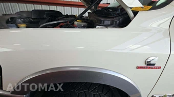 2021 Ram 3500 Laramie Crew Cab Medium Bed - miniatura 24