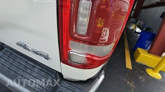 2021 Ram 3500 Laramie Crew Cab Medium Bed - miniatura 26