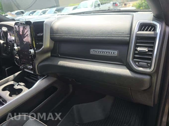 2021 Ram 3500 Laramie Crew Cab Medium Bed – miniatura 16