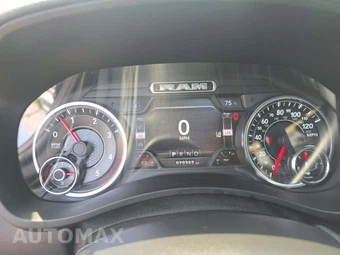 2021 Ram 3500 Laramie Crew Cab Medium Bed – miniatura 6