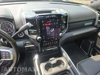 2021 Ram 3500 Laramie Crew Cab Medium Bed – miniatura 7