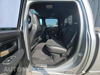 2021 Ram 3500 Limited Crew Cab Medium Bed – miniatura 10