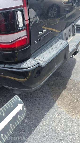 2021 Ram 3500 Limited Extended Crew Cab Medium Bed DRW - miniatura 29