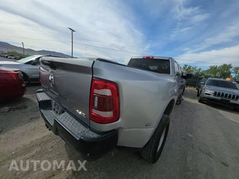 2021 Ram 3500 Tradesman Crew Cab Long Bed DRW - miniatura 4
