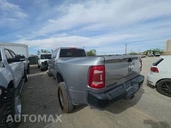 2021 Ram 3500 Tradesman Crew Cab Long Bed DRW - miniatura 6