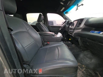 2021 Ram 3500 Tradesman Crew Cab Long Bed DRW - miniatura 8