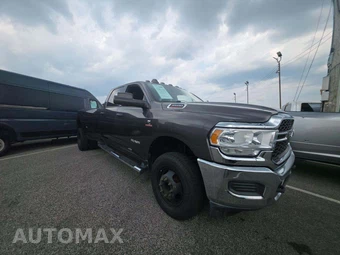 2021 Ram 3500 Tradesman Crew Cab Long Bed DRW - miniatura 4