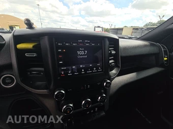 2021 Ram 3500 Tradesman Crew Cab Long Bed DRW - miniatura 11