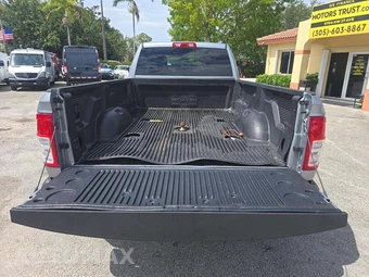 2021 Ram 3500 Tradesman Crew Cab Long Bed DRW - miniatura 11
